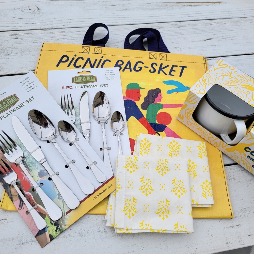 NWT Picnic Camping Dining Bundle  Blue Q Tote, Flatware, Enamel Mugs, Napkins